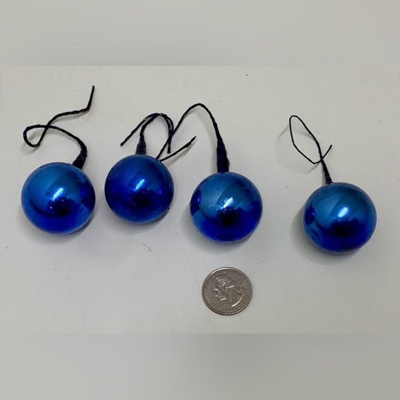 Set of 4 Vintage Blue Globe Christmas Tree Ornaments - Picture 5 of 7